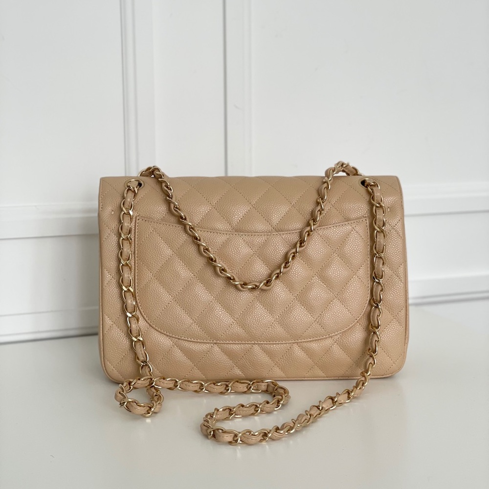 ❌SOLD❌Selling Chanel Jumbo Classic flap bag - Picture 4 of 16